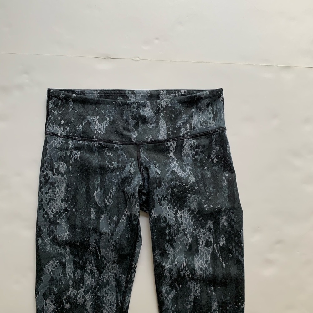 Alo Yoga crop leggings - Picture 3 of 7